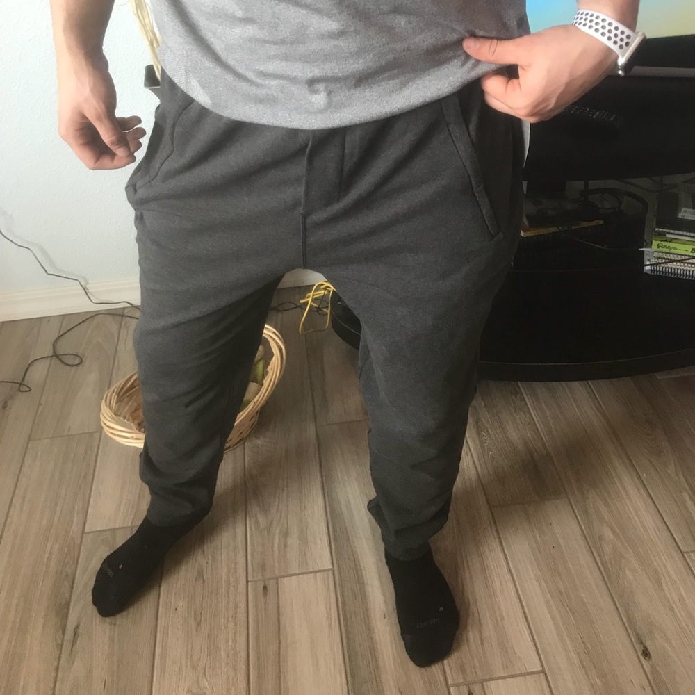 Lululemon cross cut joggers NWT